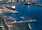 Yachthafen von Santa Cruz : Boote, Yachten, Straße